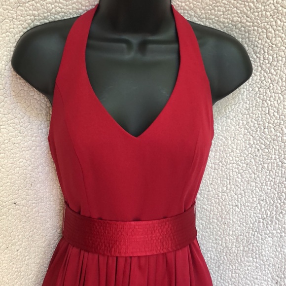 Vera Wang White V neck halter gown with sash, 2 pockets, bows - Picture 3 of 16